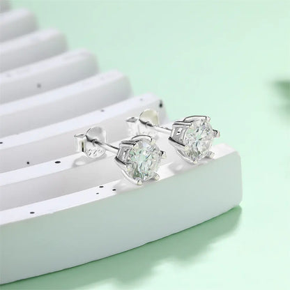 VVSI Round Moissanite Studs