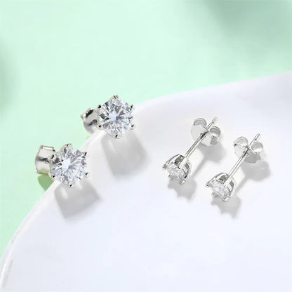 VVSI Round Moissanite Studs