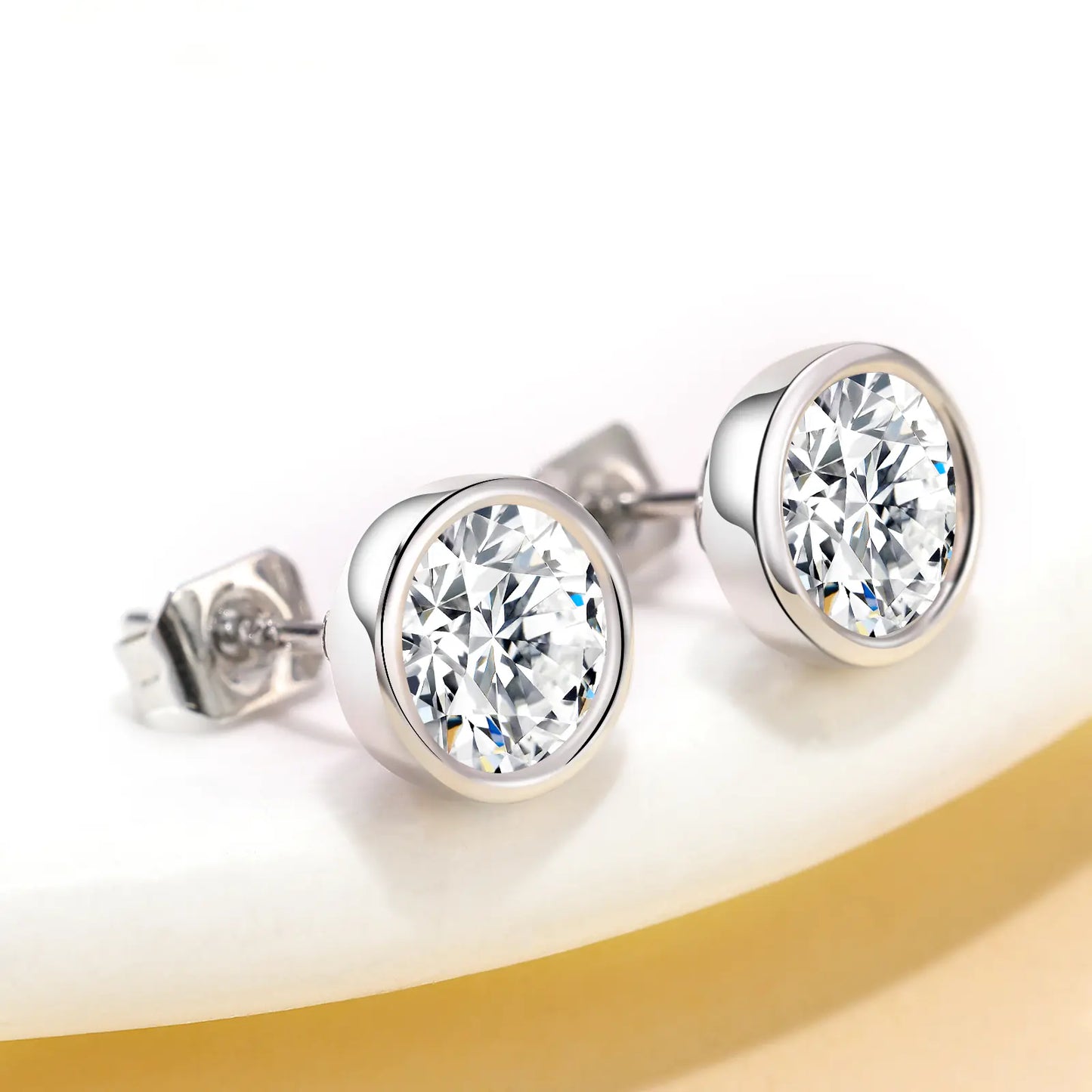Round Moissanite Studs